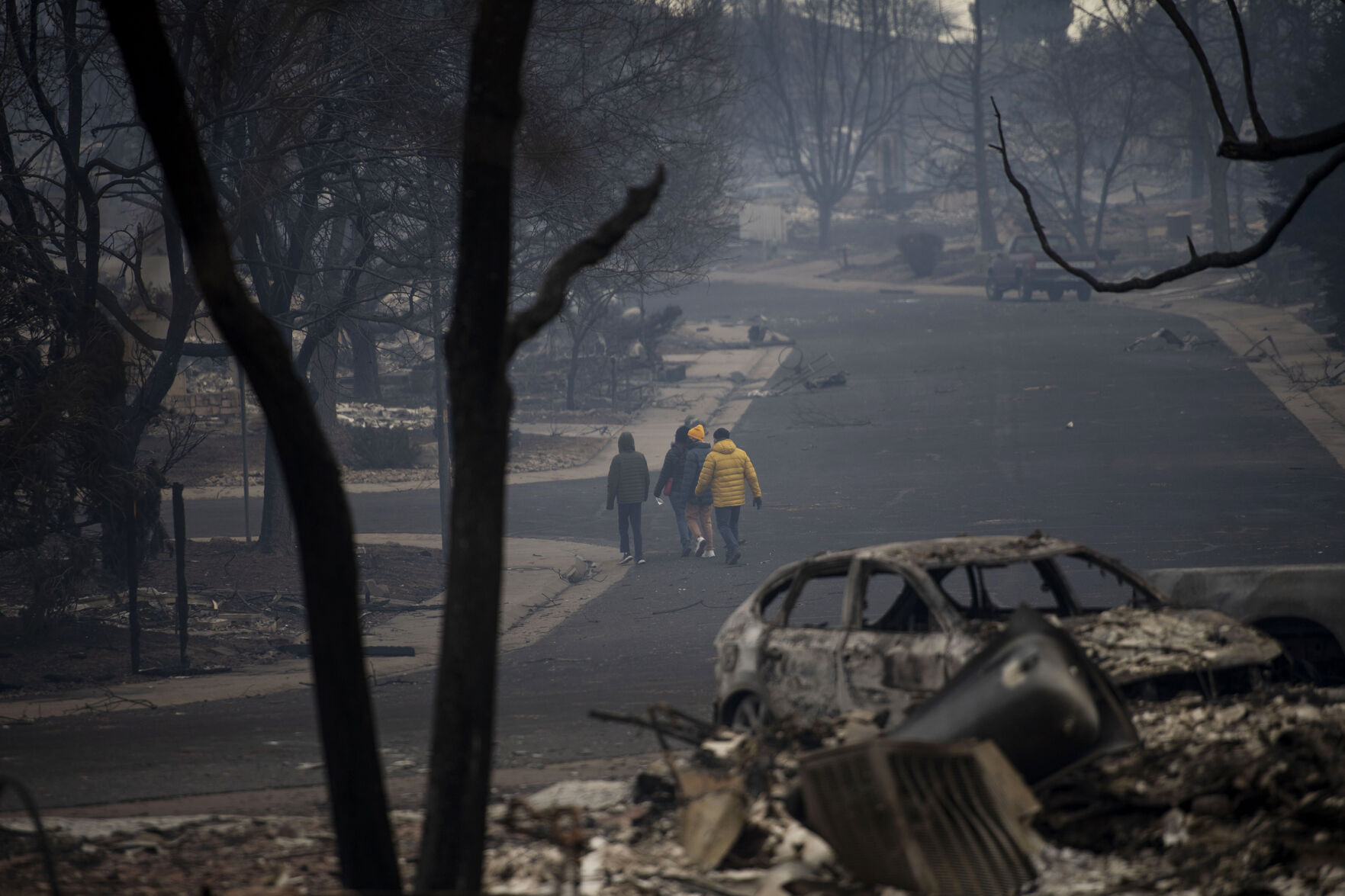 010122-news-fireaftermath 11.jpg